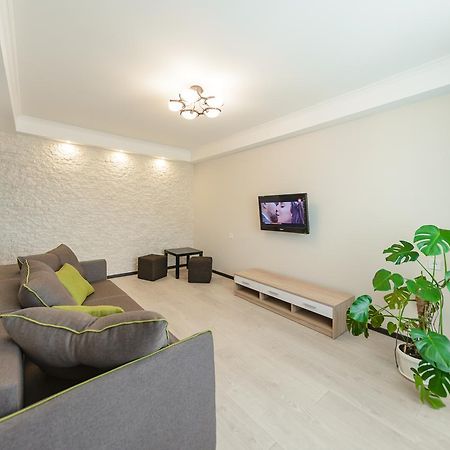 Artal Apartment On Iordanskaya 22 Київ Екстер'єр фото